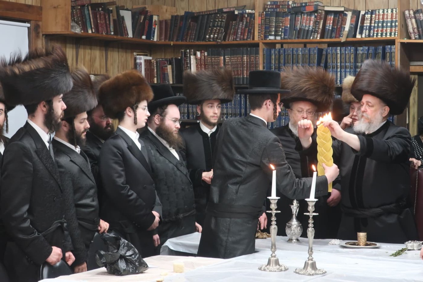האדמו"ר מסקווירא מב"פ, בביקור במחנה סקווירא בקאנטרי