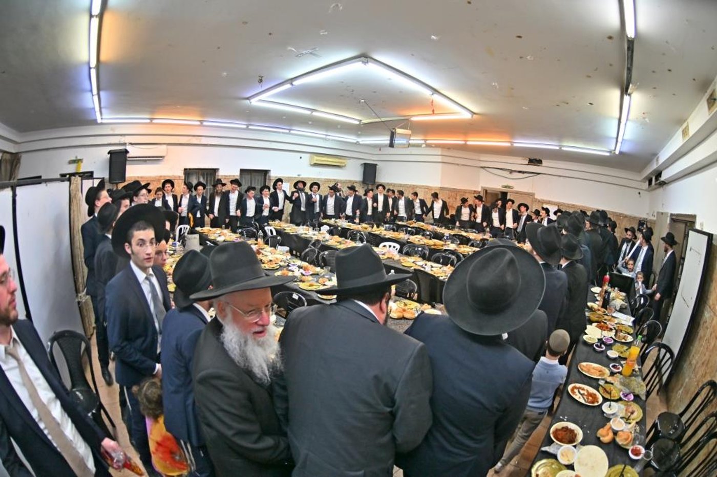 מעמד הכסת ספר תורה להיכל ישיבת הגרי"ש לצעירים