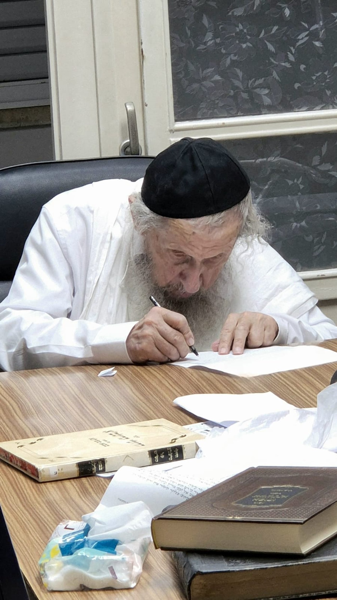 הגר"ד לנדו בכתיבת המכתב