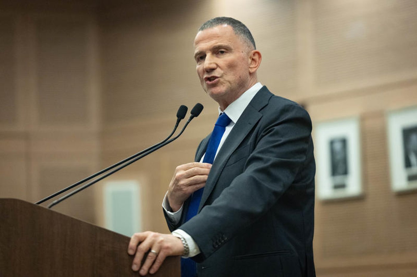 אדלשטיין לחרדים: "בלי סנקציות ואכיפה זה יהיה חוק 'בלוף', עתיד המדינה אינו נתון למשחק פוליטי"