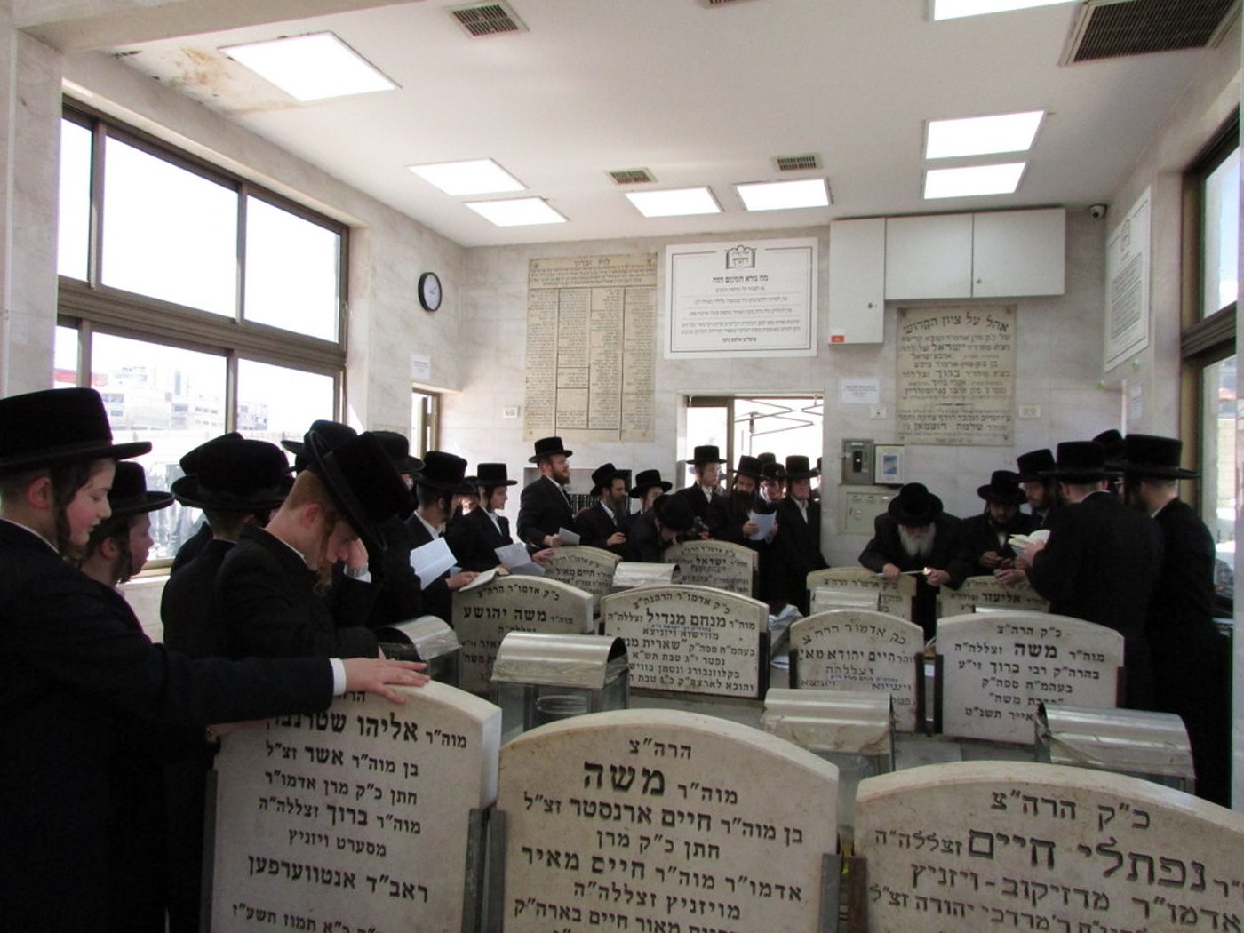 הילולא קדישא בקאסוב ויז'ניץ