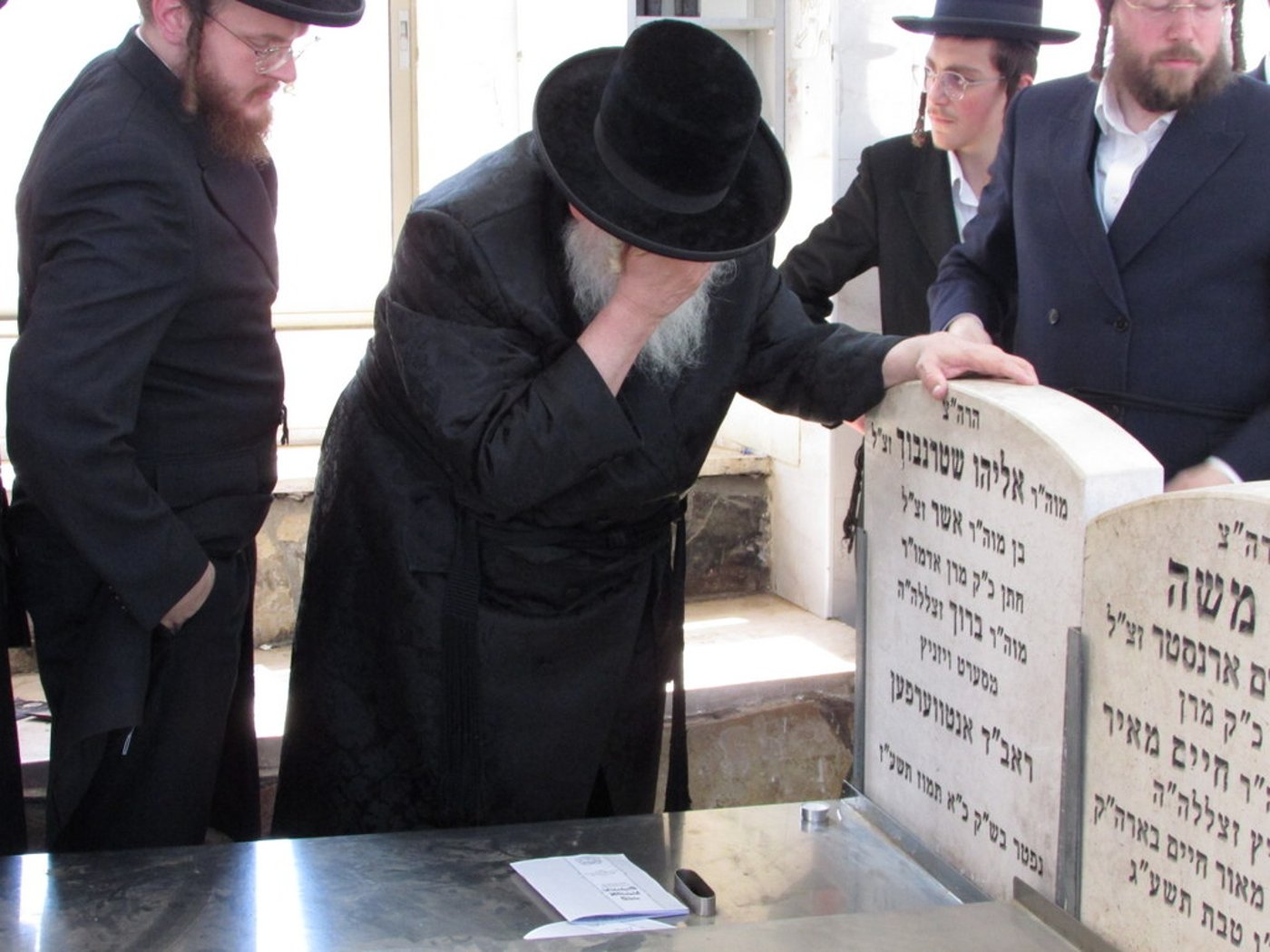 הילולא קדישא בקאסוב ויז'ניץ