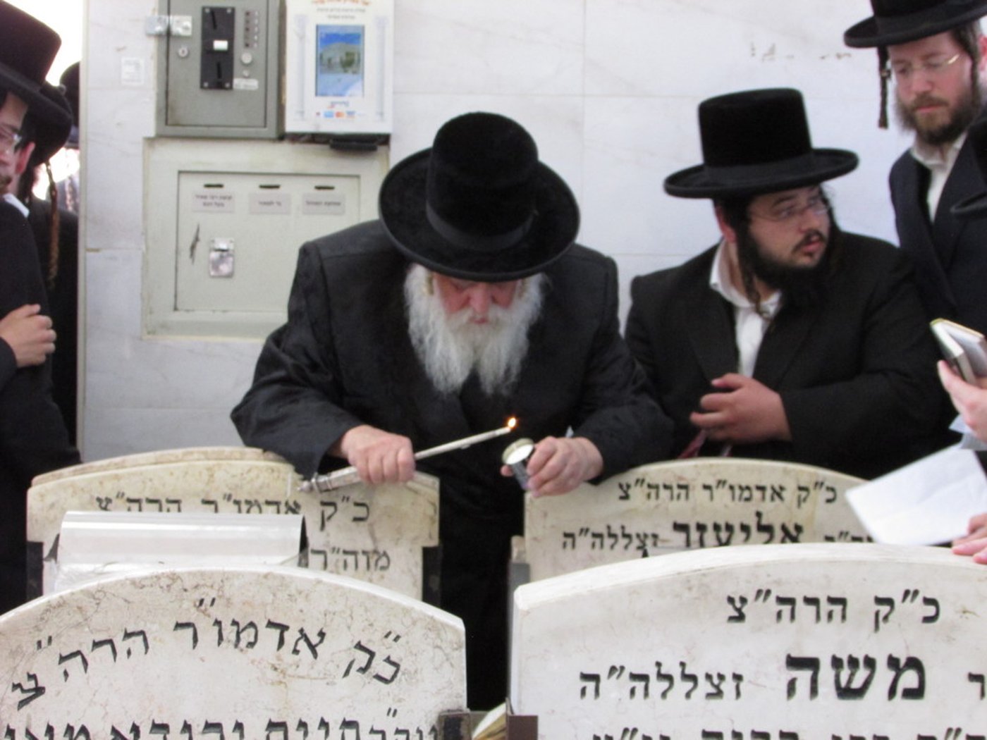 הילולא קדישא בקאסוב ויז'ניץ