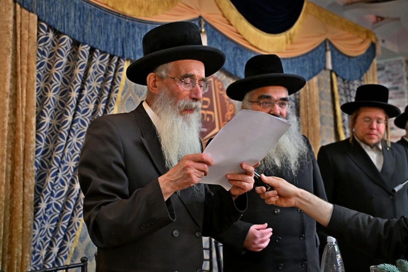 מעמד כבוד התורה למצטייני מפעל קנין ההלכה דחסידי באבוב 45