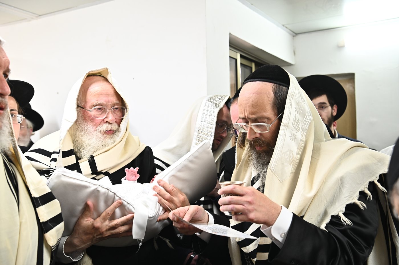 ברית לנין הגאון רבי יהודא סילמן, במעונו של הגר"ד לנדו