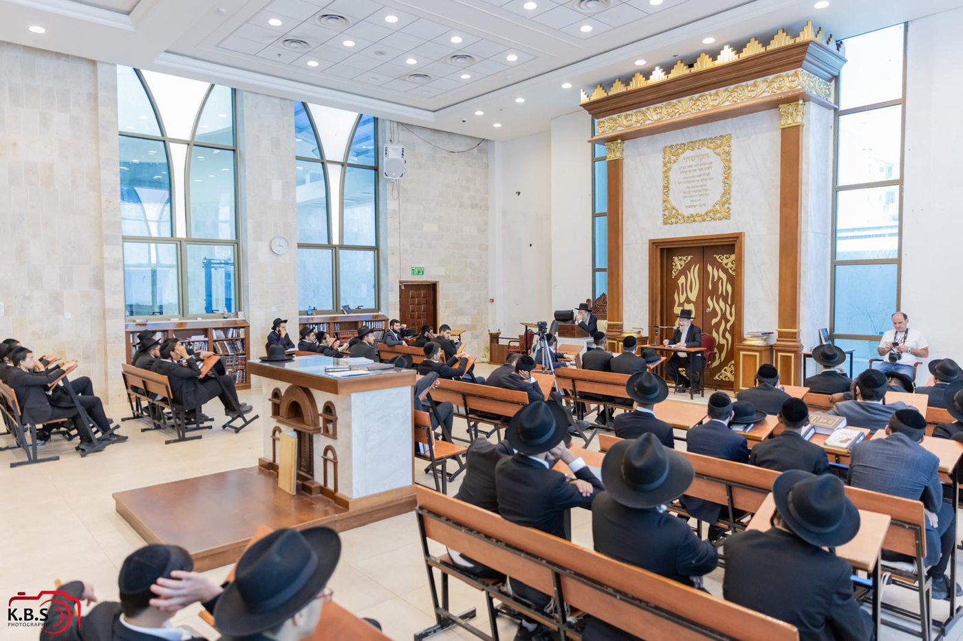 הגאון הרב אפרים לניאדו, בביקור במוסדות 'יצחק ירנן' 