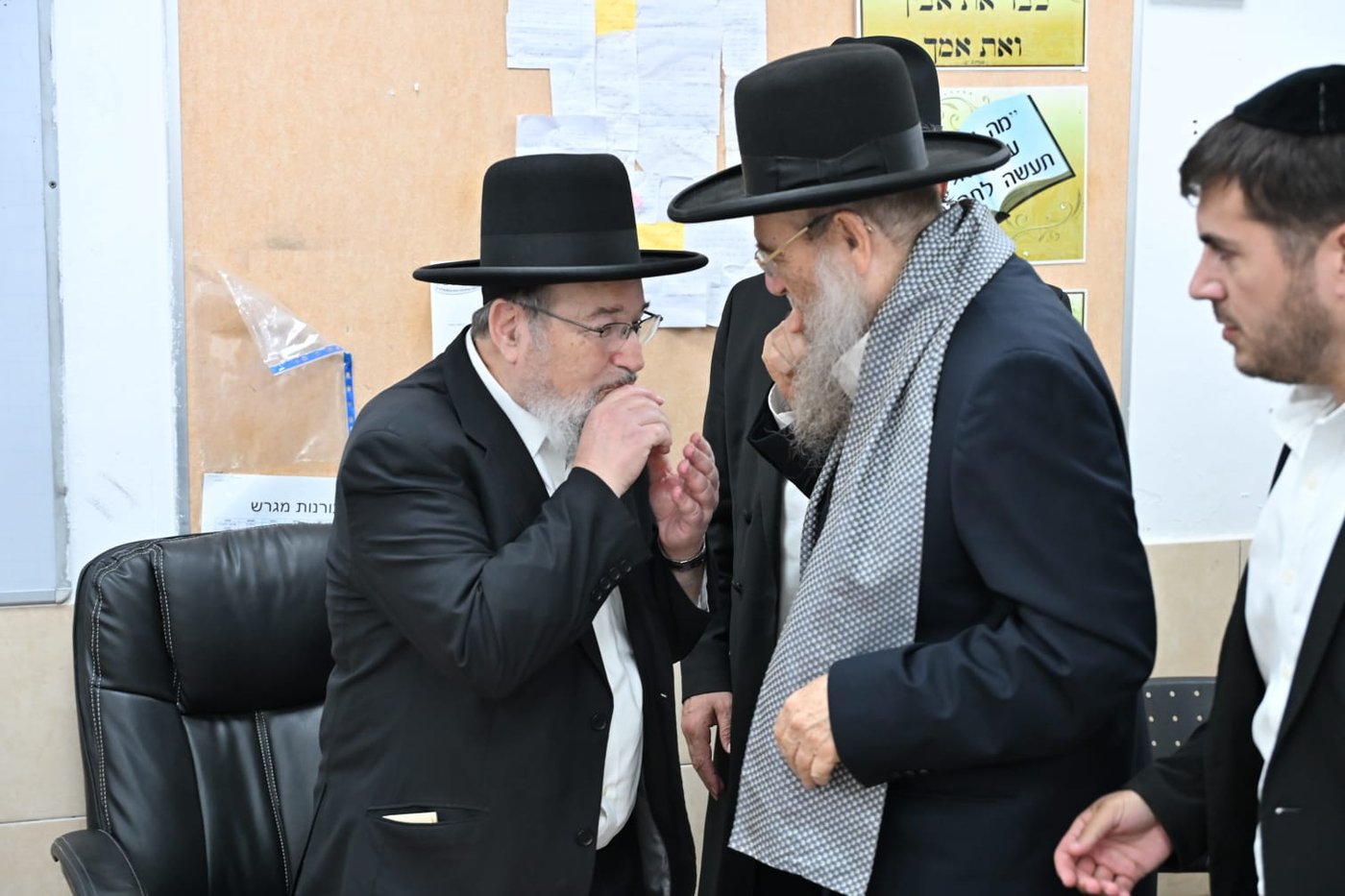 הגאון הרב אפרים לניאדו, בביקור במוסדות 'יצחק ירנן' 