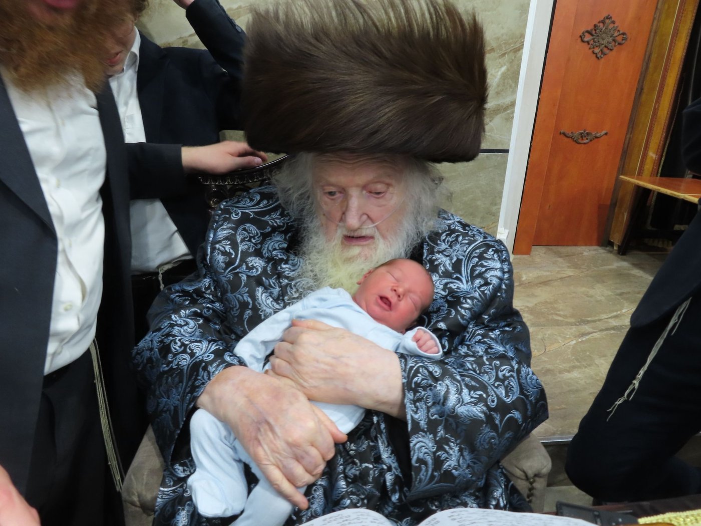 מעמד הקרישמליינען לנין הגר"מ שטרנבוך