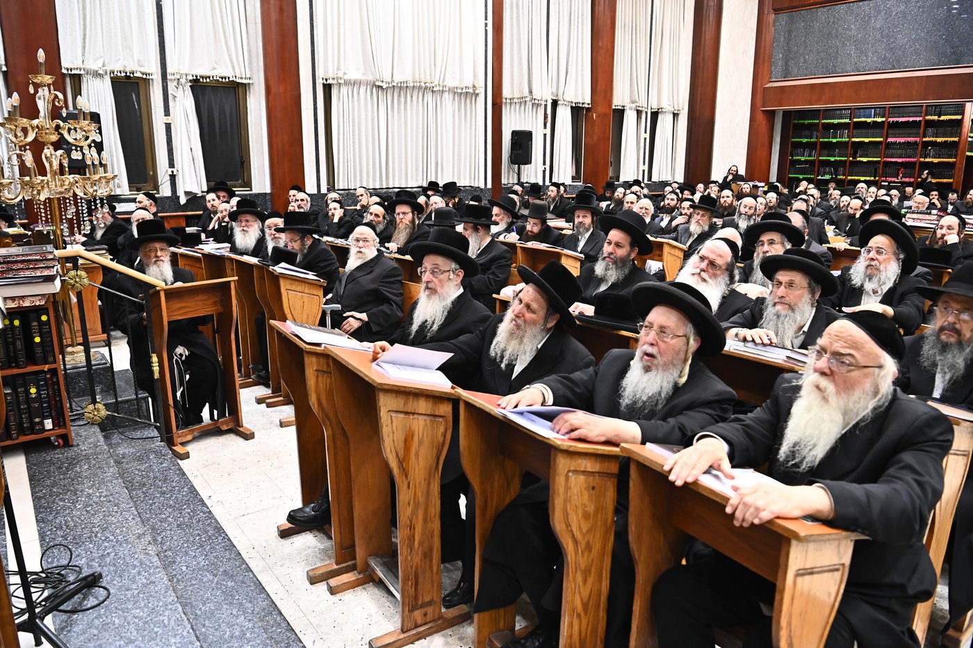 כינוס רבנים השנתי שע"י בית ההוראה של הגאון רבי יעקב מאיר שטרן
