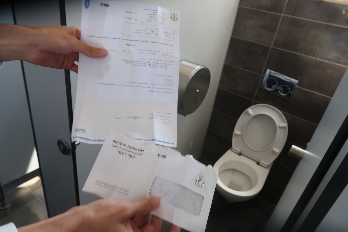 משליכים צווי גיוס לשירותים