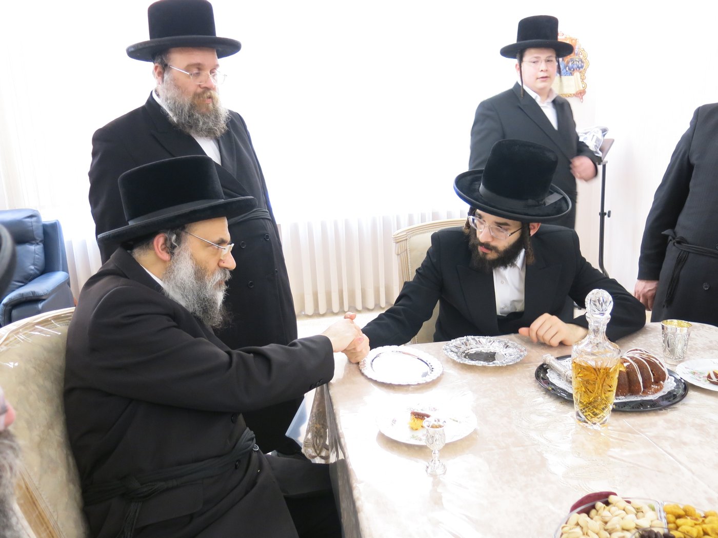 הרב חיים מאיר רוקח בבית האכסניה באנטווערפן
