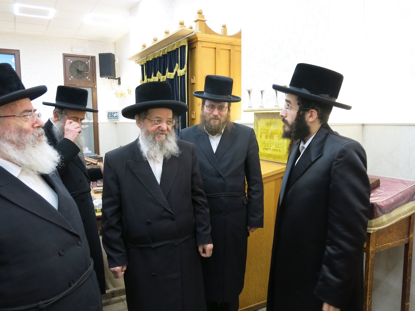 מעמד קבלת פנים להרב חיים מאיר רוקח בבעלזא אנטווערפן