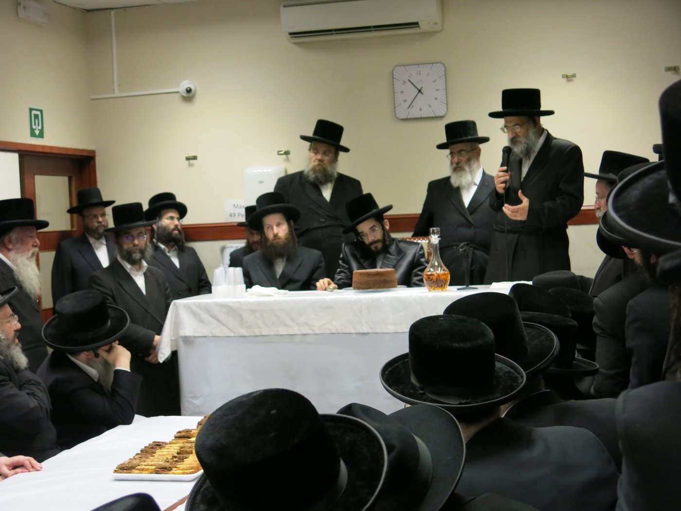 מעמד קבלת פנים להרב חיים מאיר רוקח בבעלזא אנטווערפן