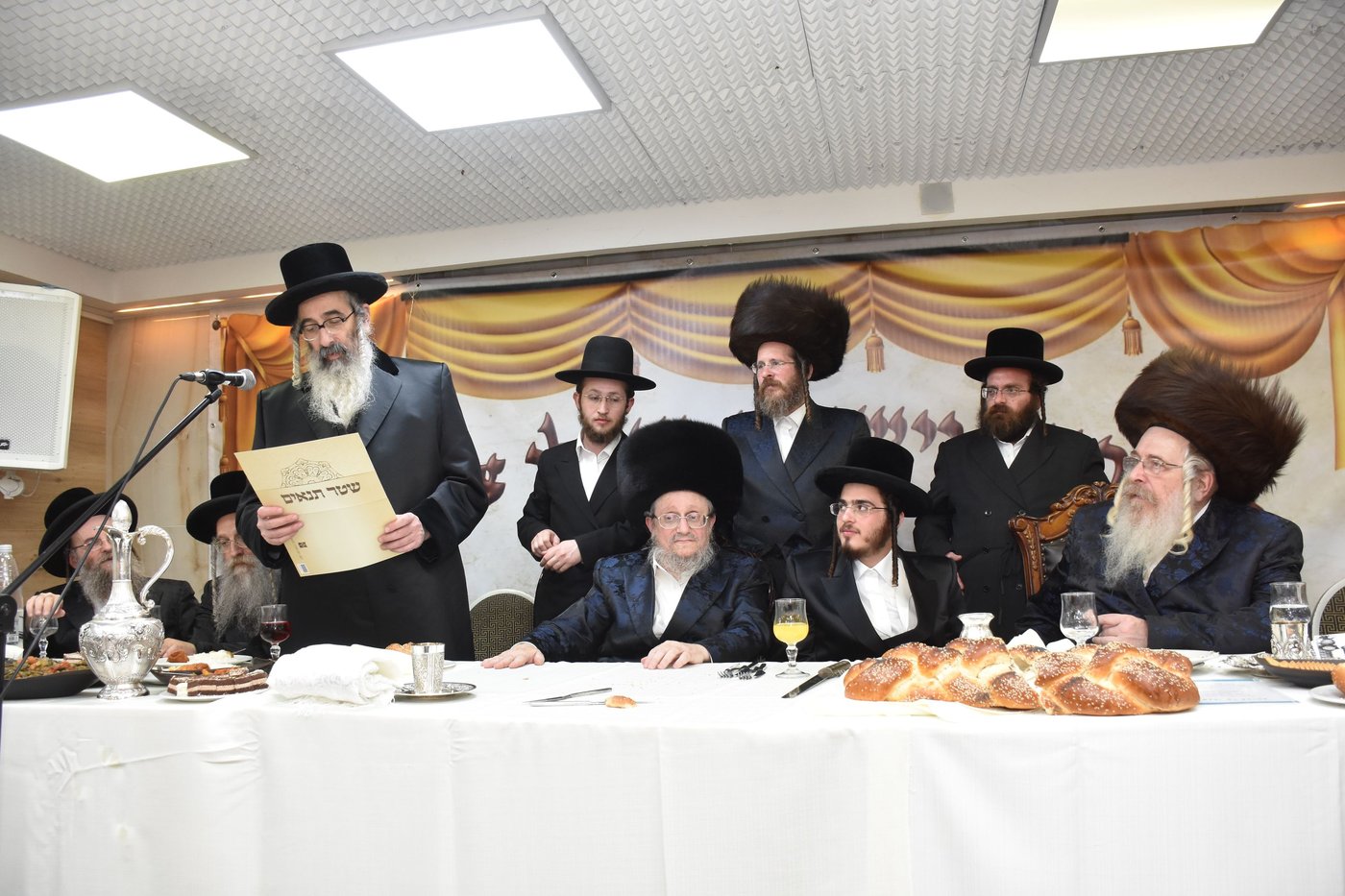 שמחת אירוסי בת הזקונים של האדמו"ר מראדזין