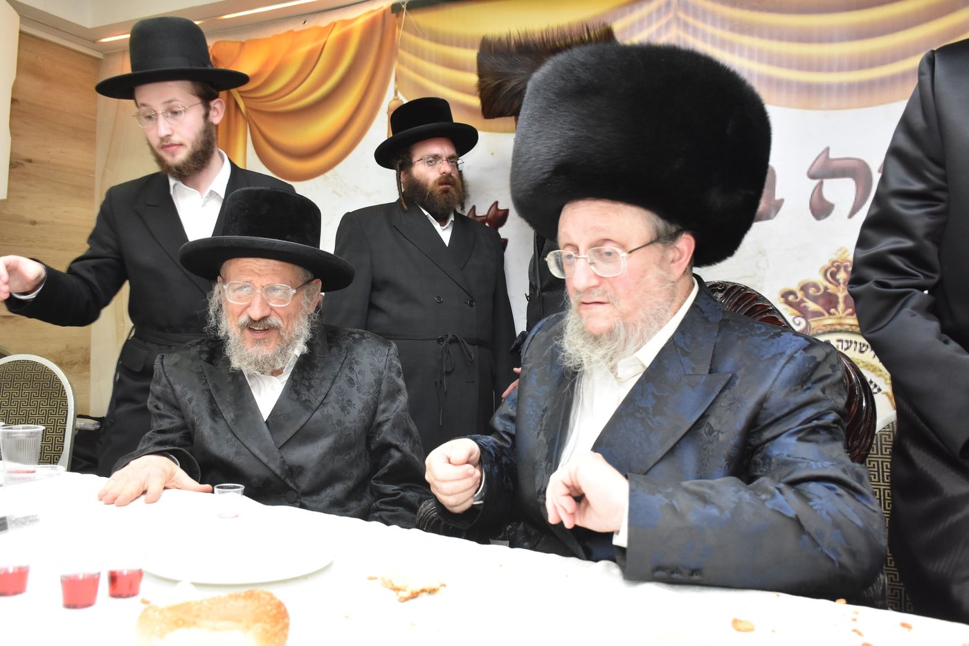 שמחת אירוסי בת הזקונים של האדמו"ר מראדזין