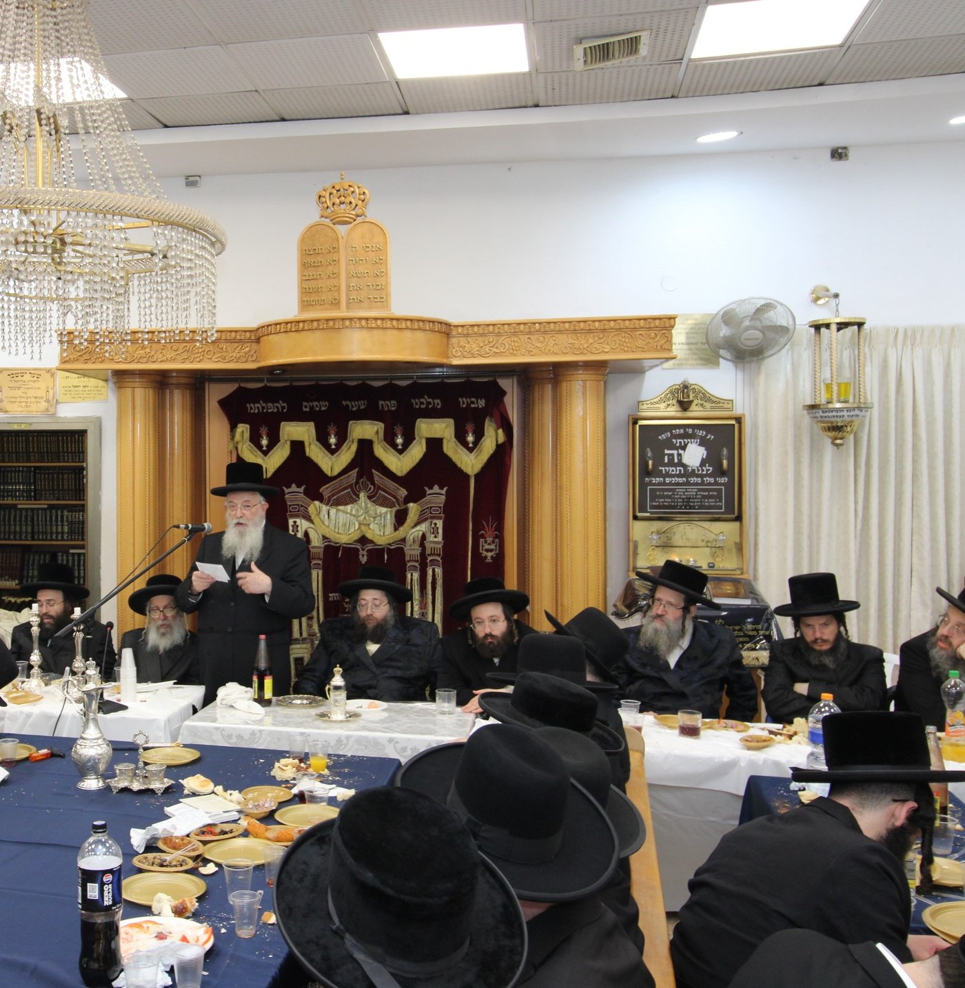 הילולא קדישא בצאנז ז'מיגראד