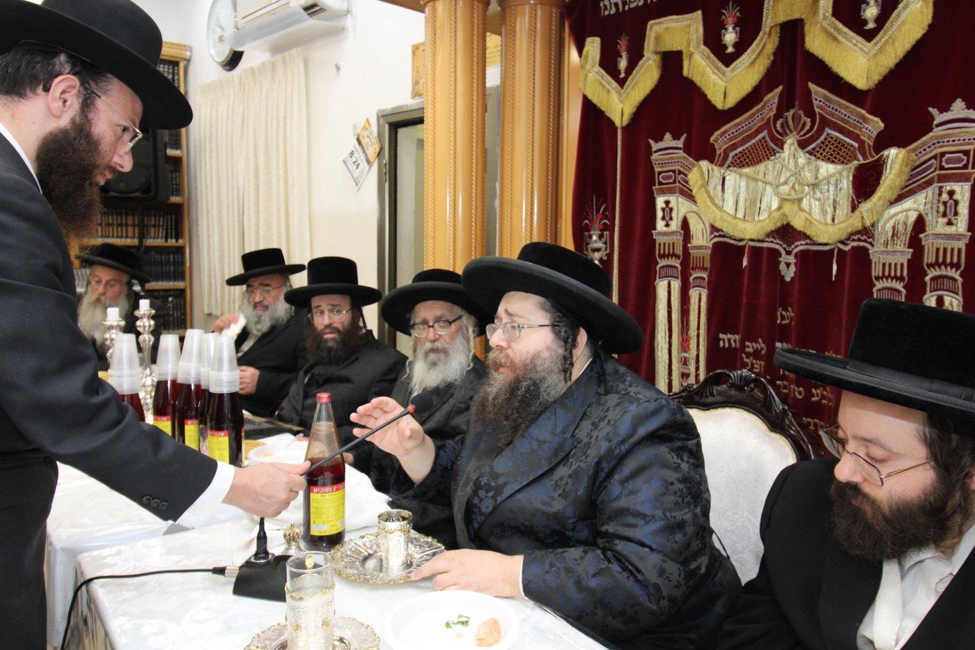 הילולא קדישא בצאנז ז'מיגראד