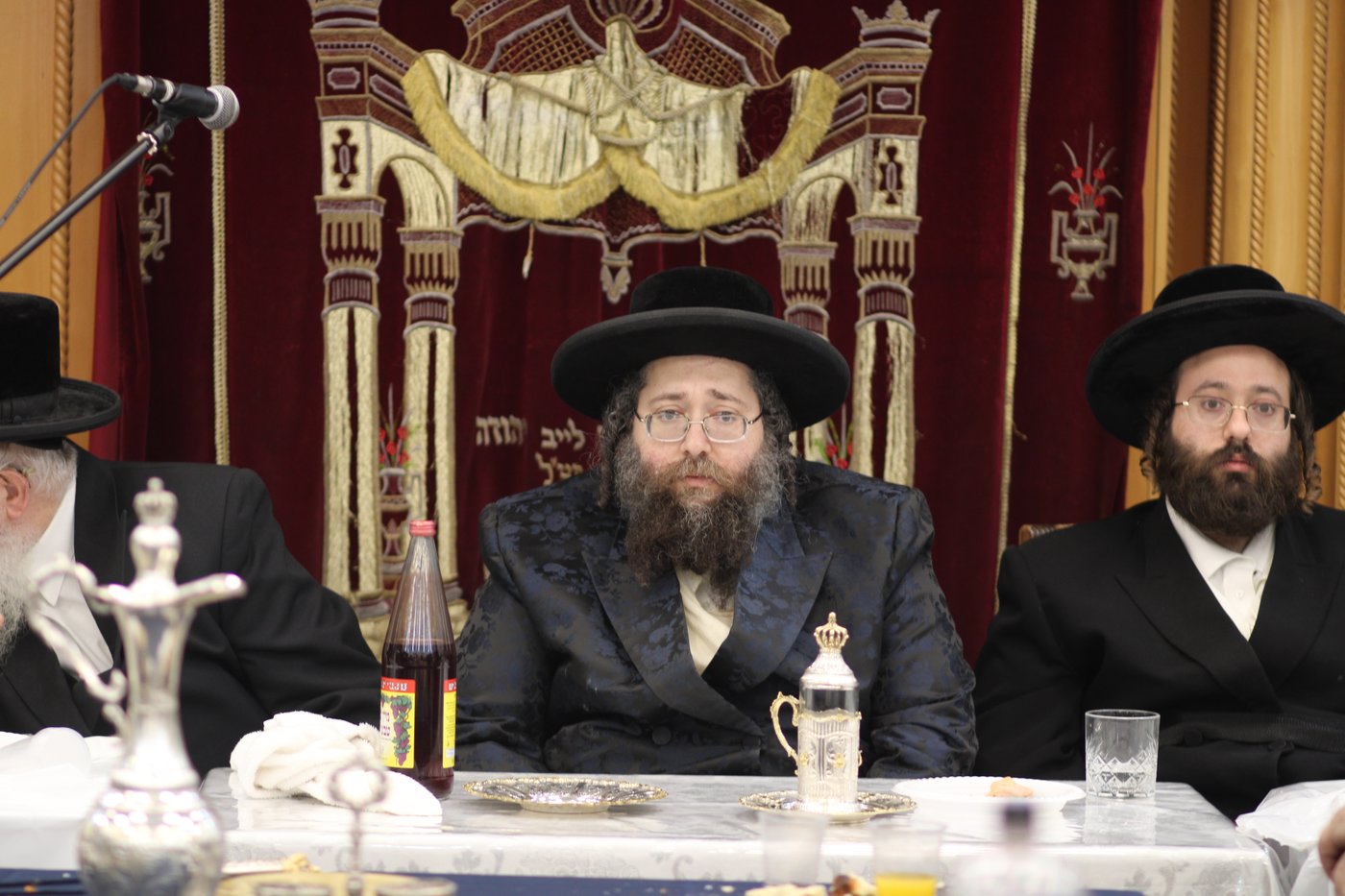 הילולא קדישא בצאנז ז'מיגראד