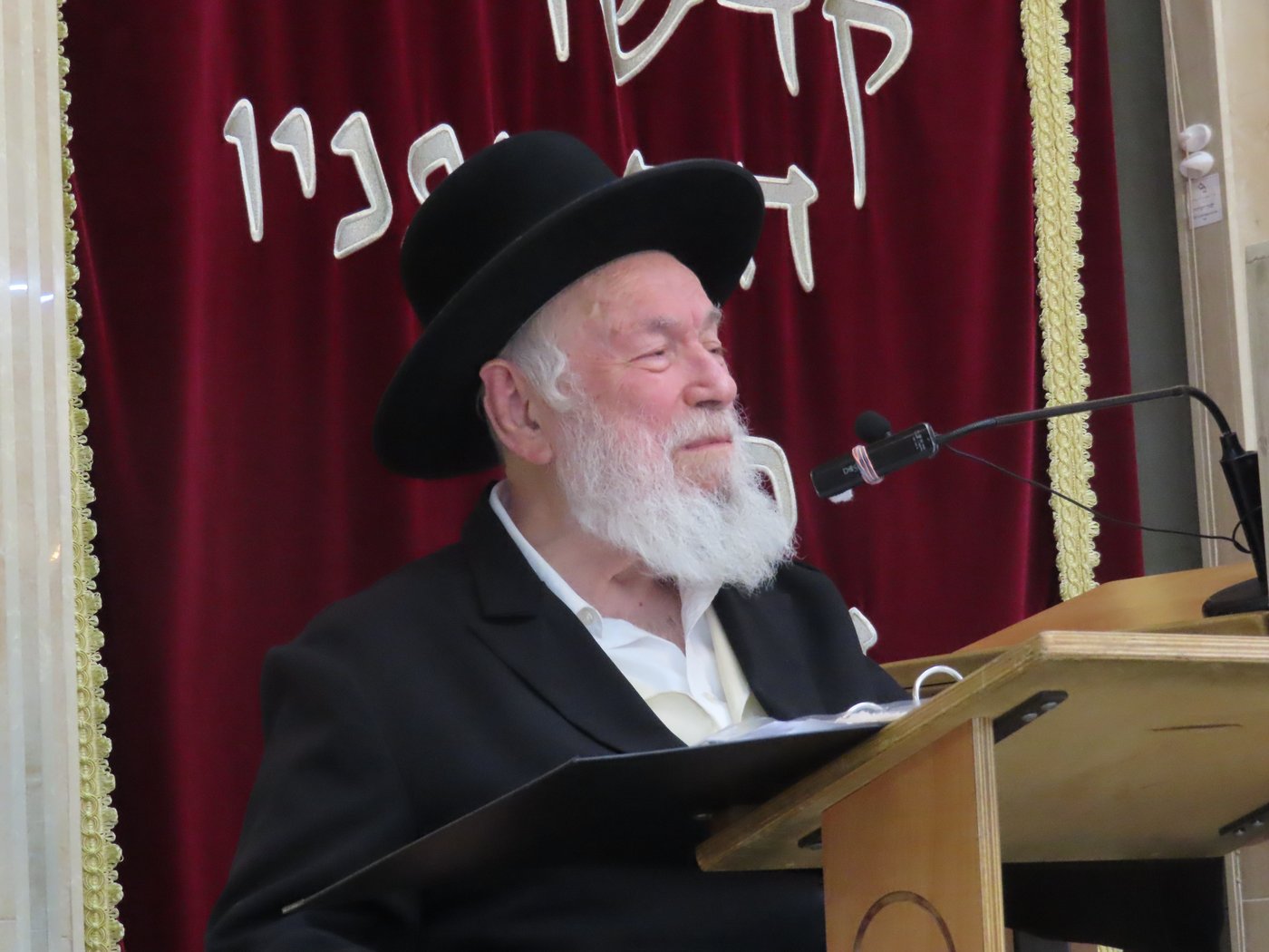 הילולת הגרי"ש אלישיב זצוק"ל אצל חתנו הגר"י זילברשטיין 