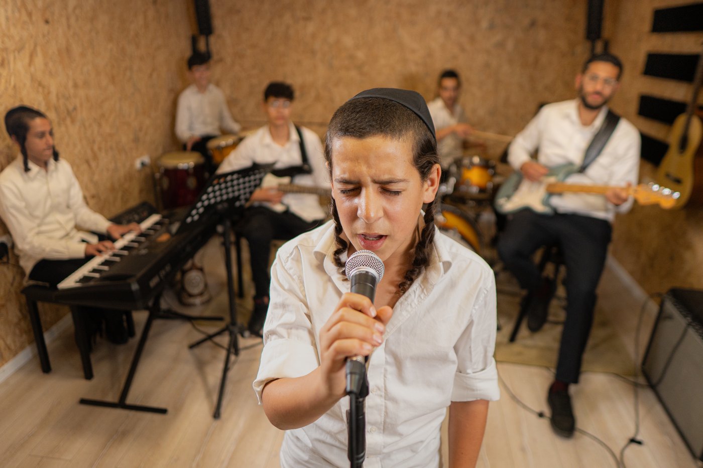 ישיבת בית השם- כאן הם לא רק שותפים לחדר, הם שותפים למסע