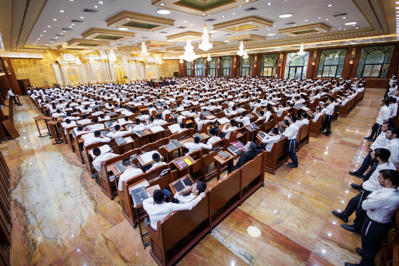 שיחתו של הגרש"ב סורוצקין בהיכל הישיבה בראשון לציון
