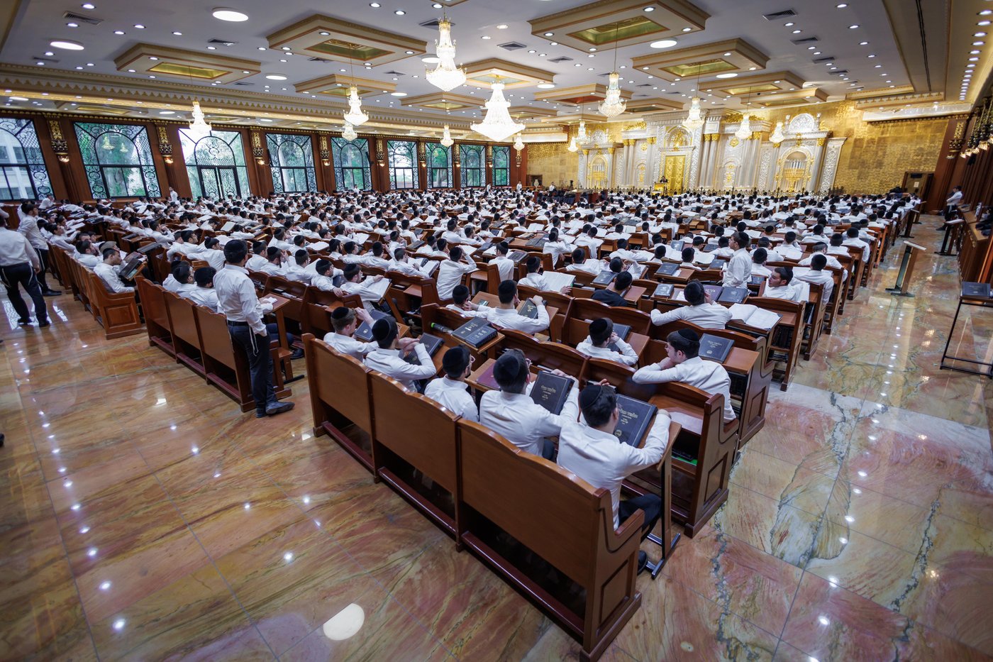 שיחתו של הגרש"ב סורוצקין בהיכל הישיבה בראשון לציון