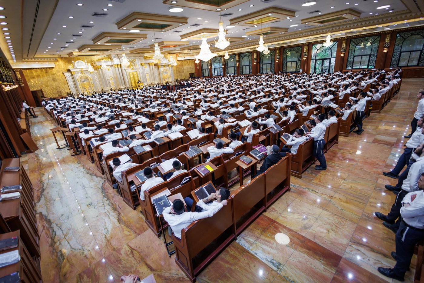 שיחתו של הגרש"ב סורוצקין בהיכל הישיבה בראשון לציון