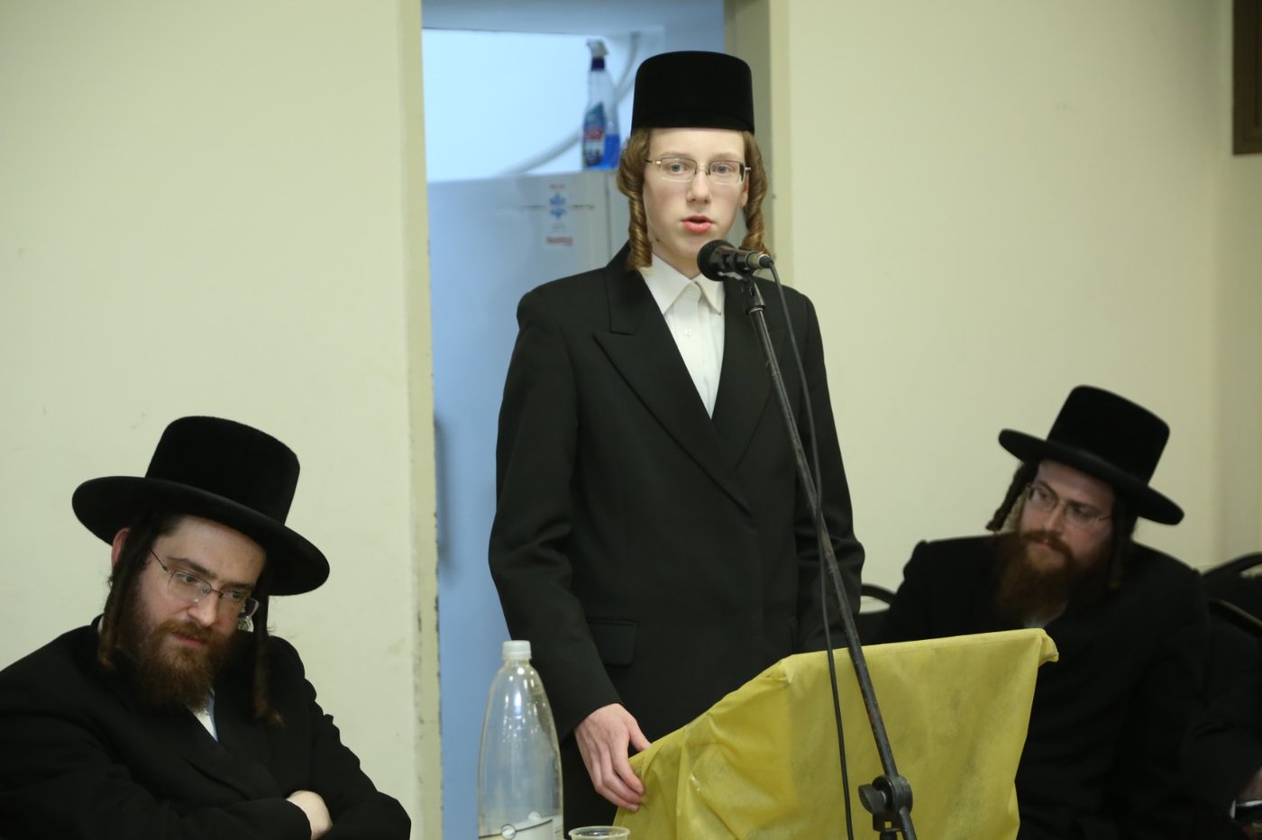 מבחן פומבי בתלמוד תורה באבוב