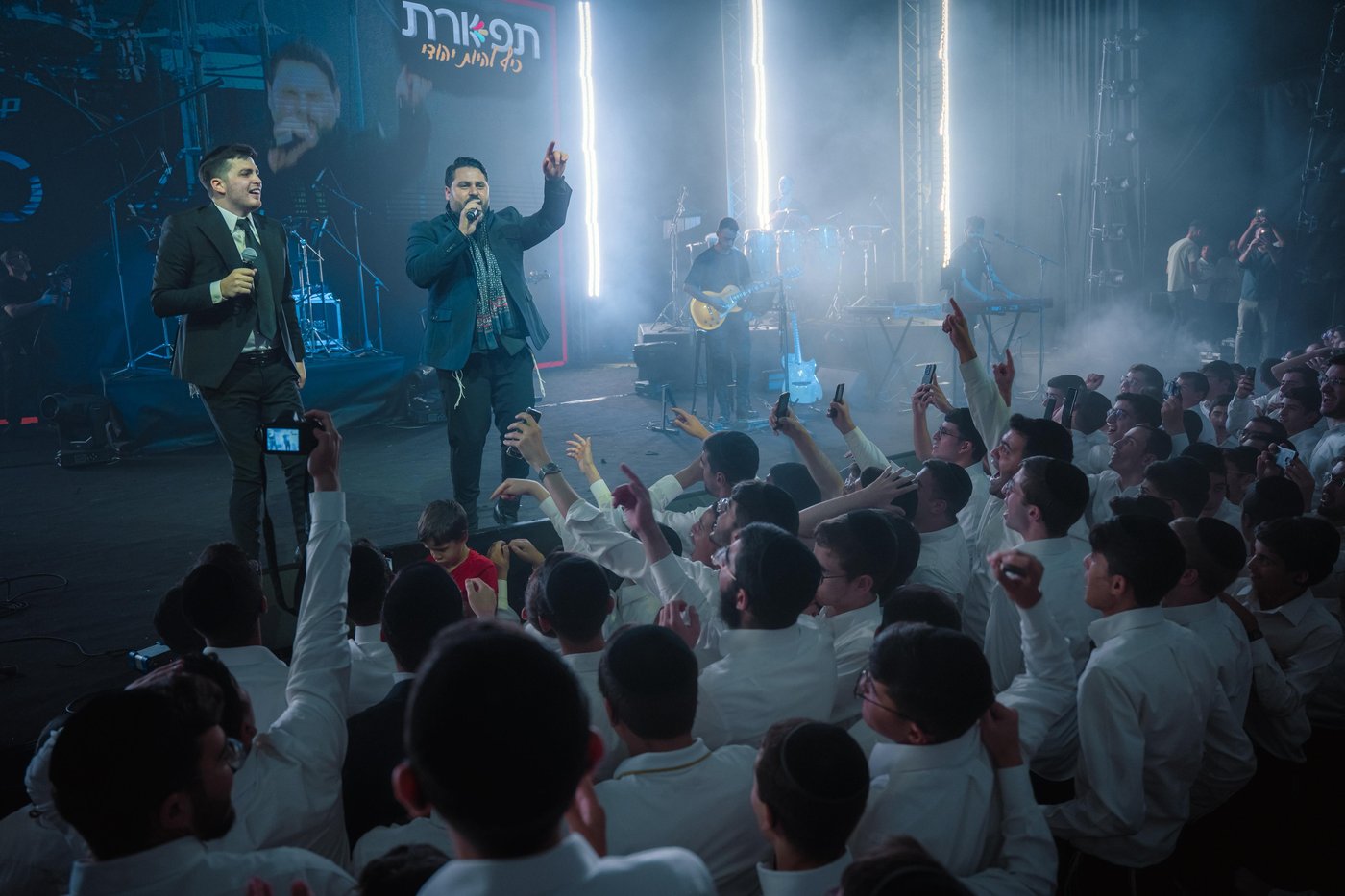 האם משה קליין מתאים לבנייני האומה? // ביקורת מופע