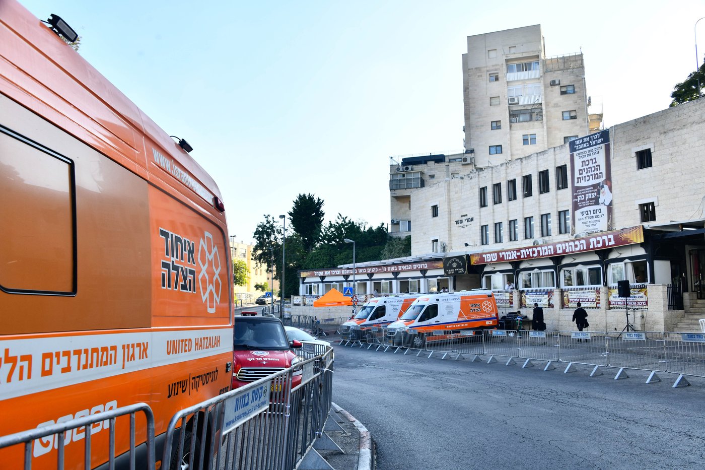 ברכת כהנים עם מאות כהנים בשטיבלך המרכזי בשכונת הר נוף 