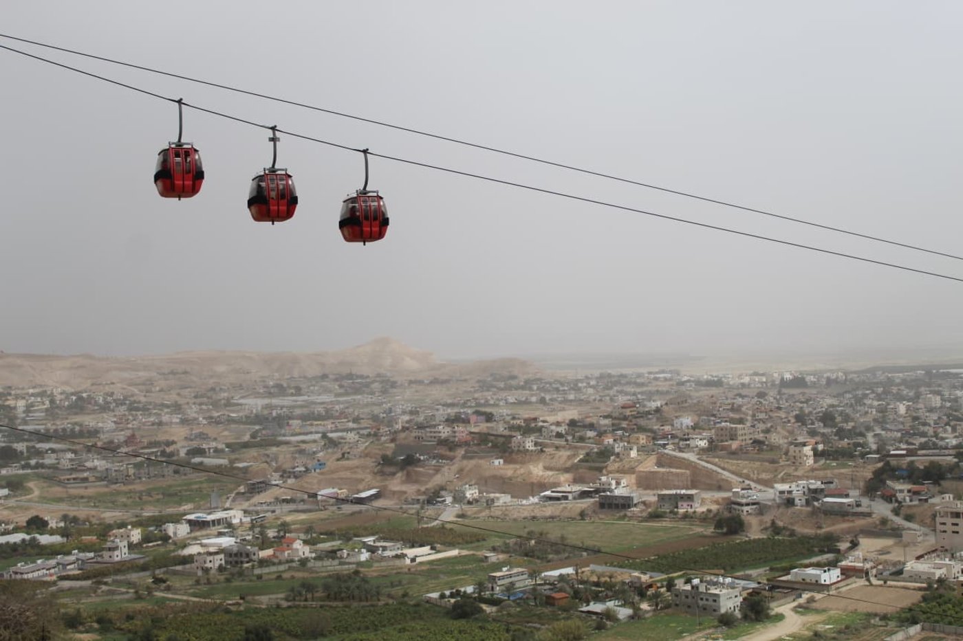 הרכבל בדרך לדיר קראנטל