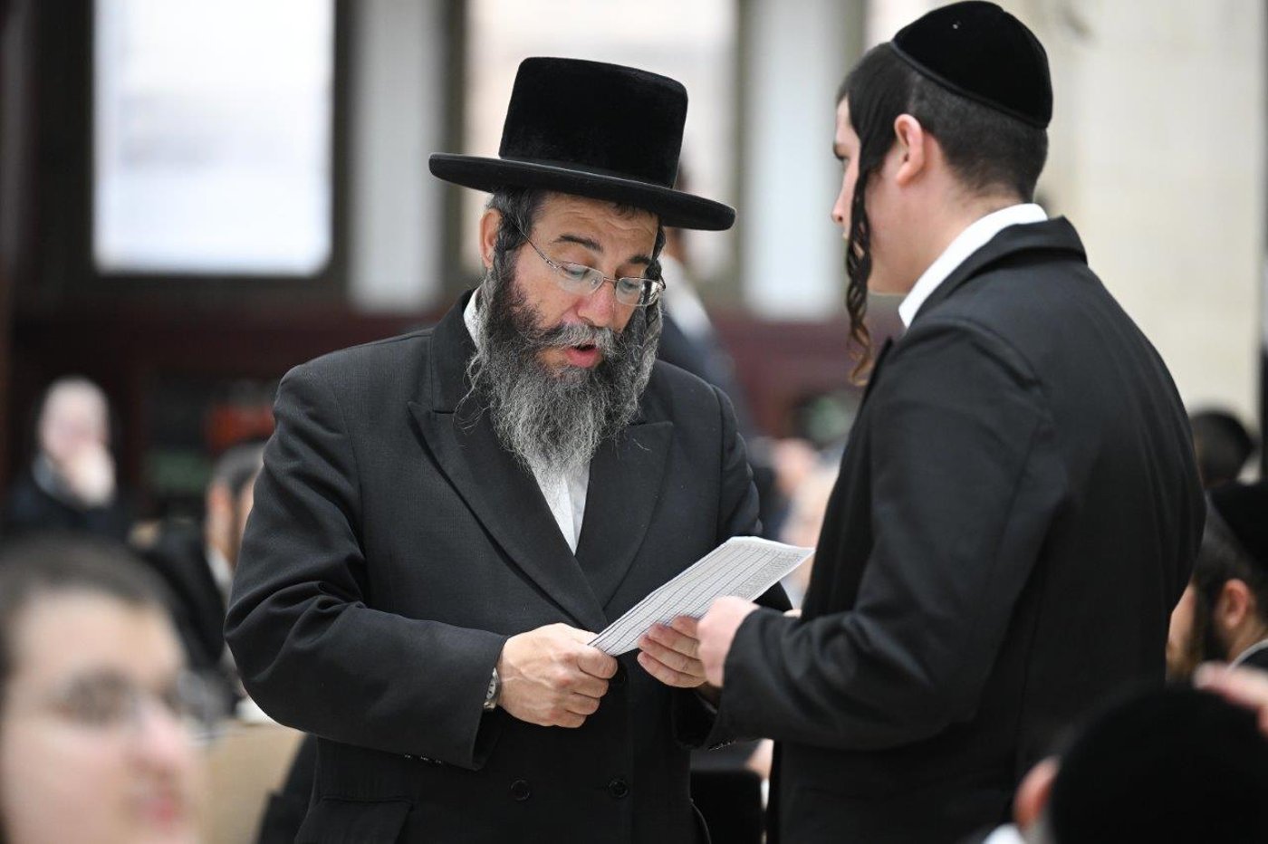 פתיחת הזמן בישיבות צאנז