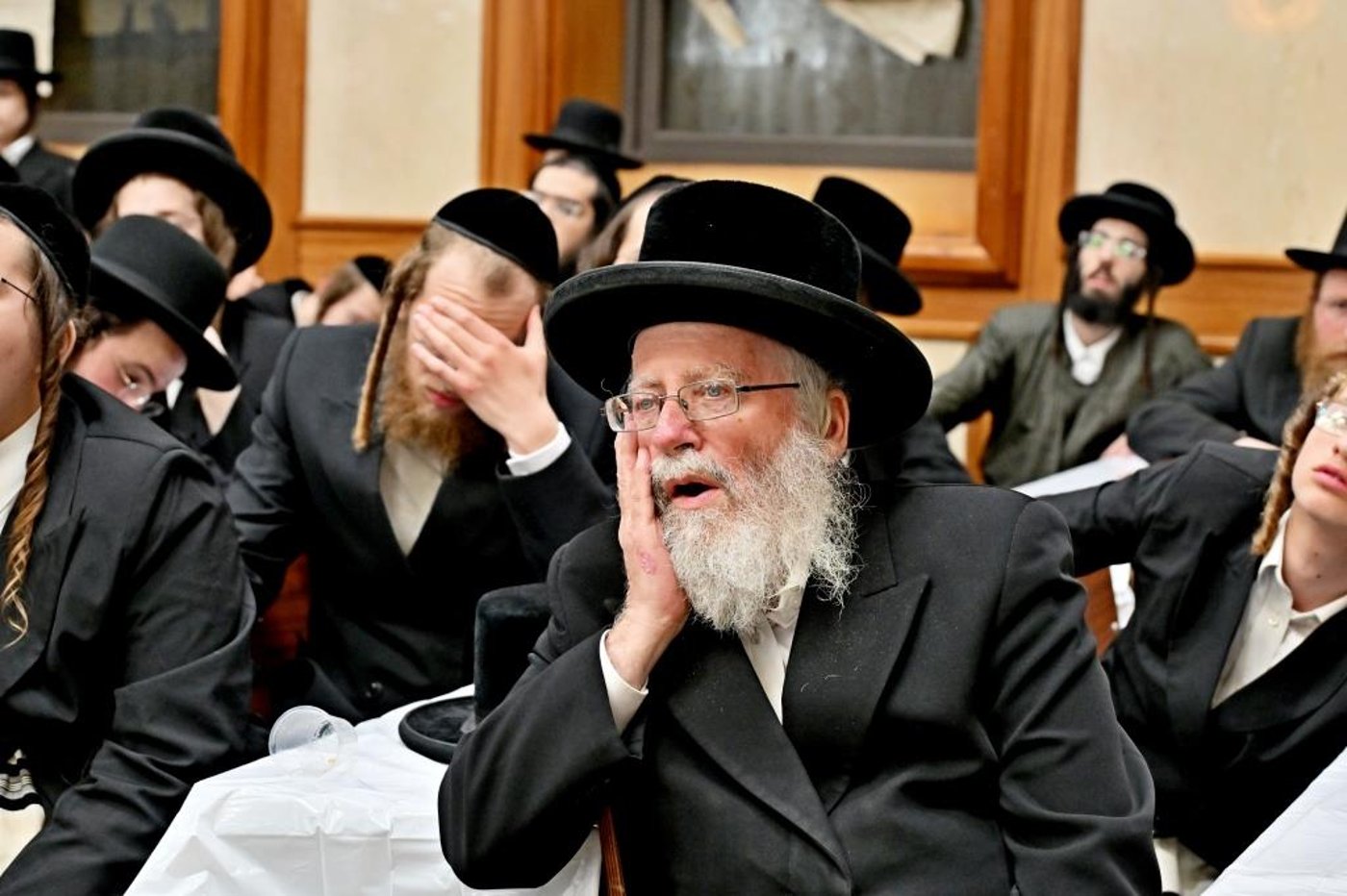 הגאון רבי חיים וייס במעמד