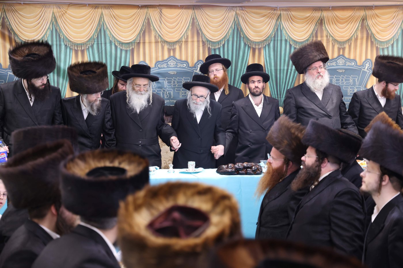 הכנסת ס"ת לביהמ"ד קהל חסידי ירושלים בבית שמש 
