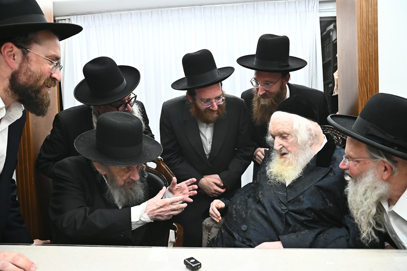 הגר"ד לנדו בביקור אצל הגר"מ שטרנבוך