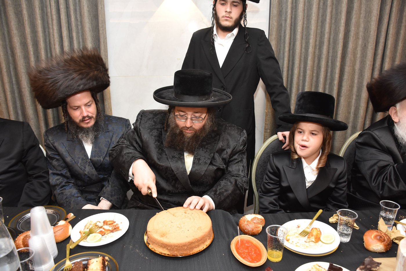 שמחת בר המצווה לנכד גאב"ד יבניאל 