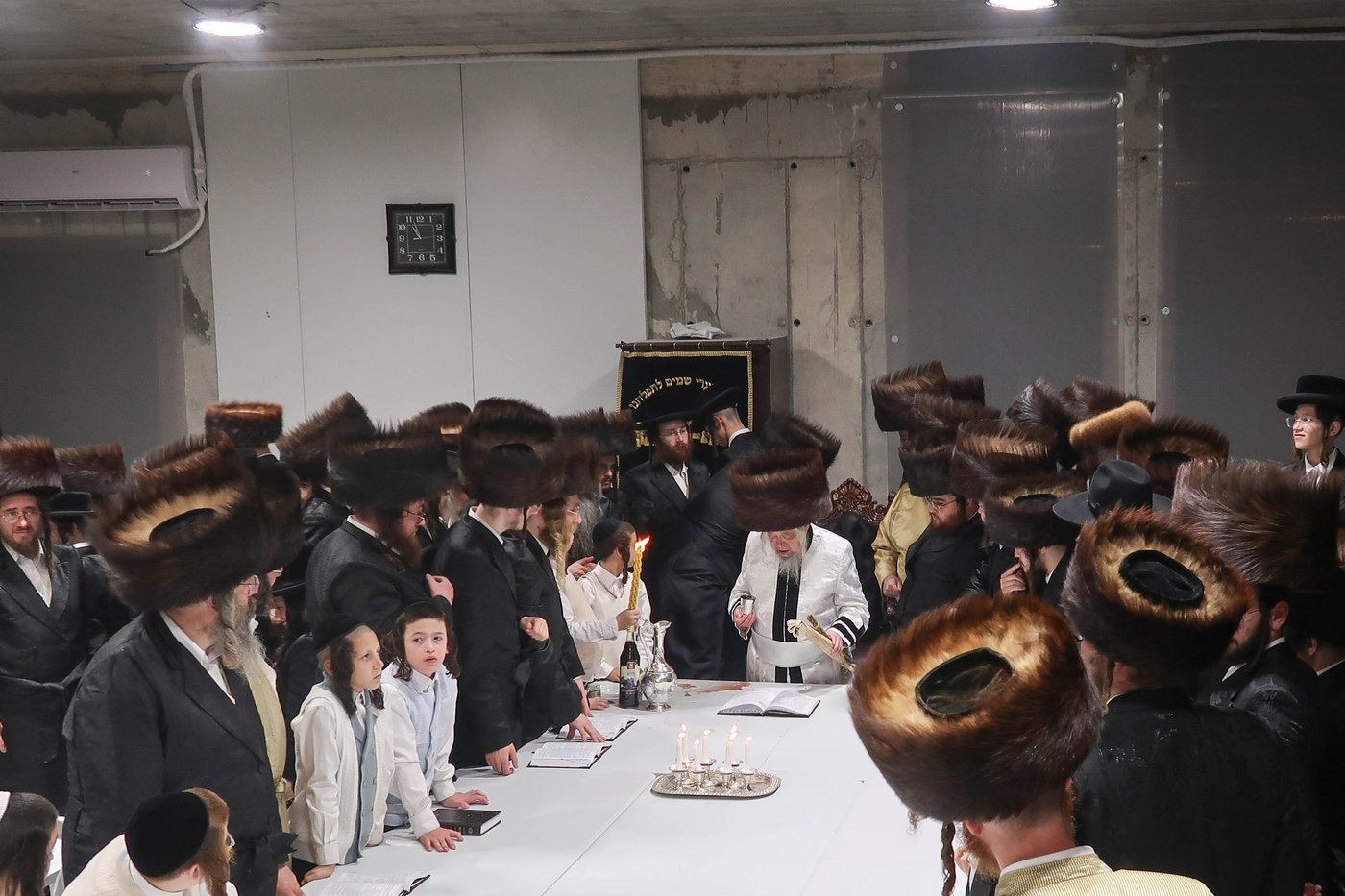 האדמו"ר מקרעטשניף סיגעט שבת בבית שמש
