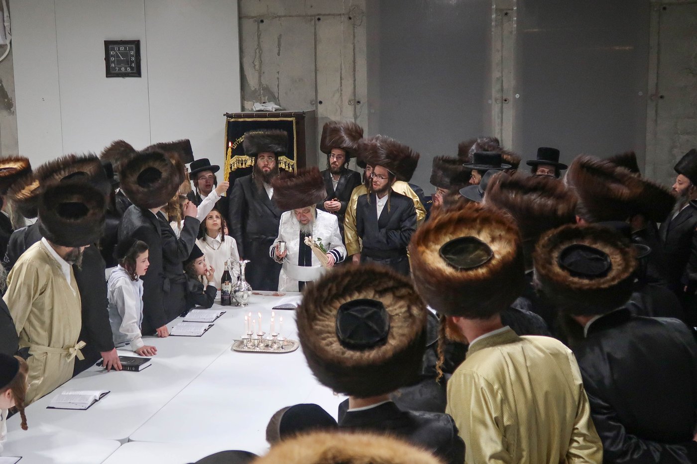 האדמו"ר מקרעטשניף סיגעט שבת בבית שמש