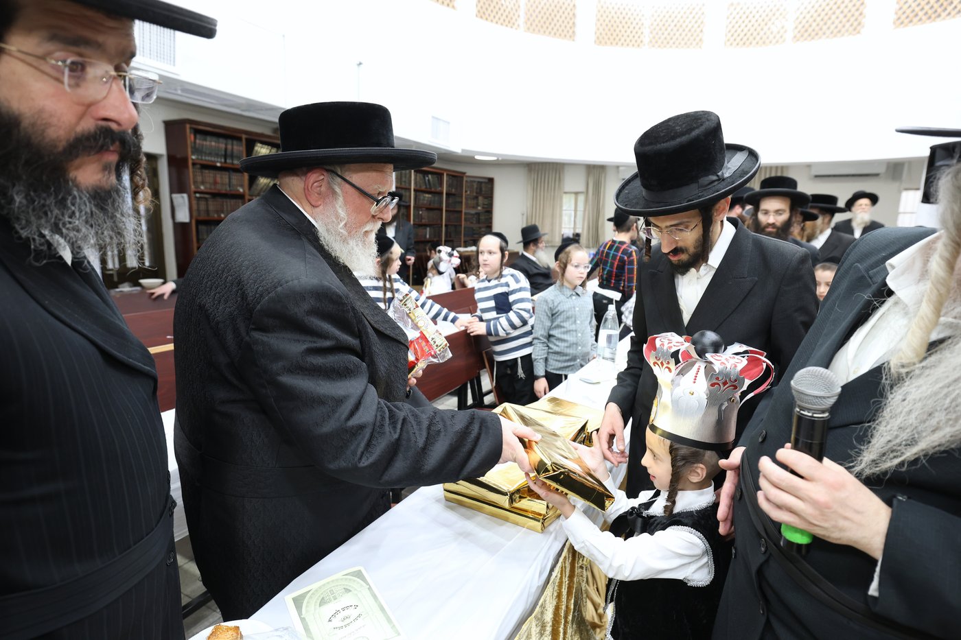 מסיבת חומש בת"ת סאטמר בירושלים