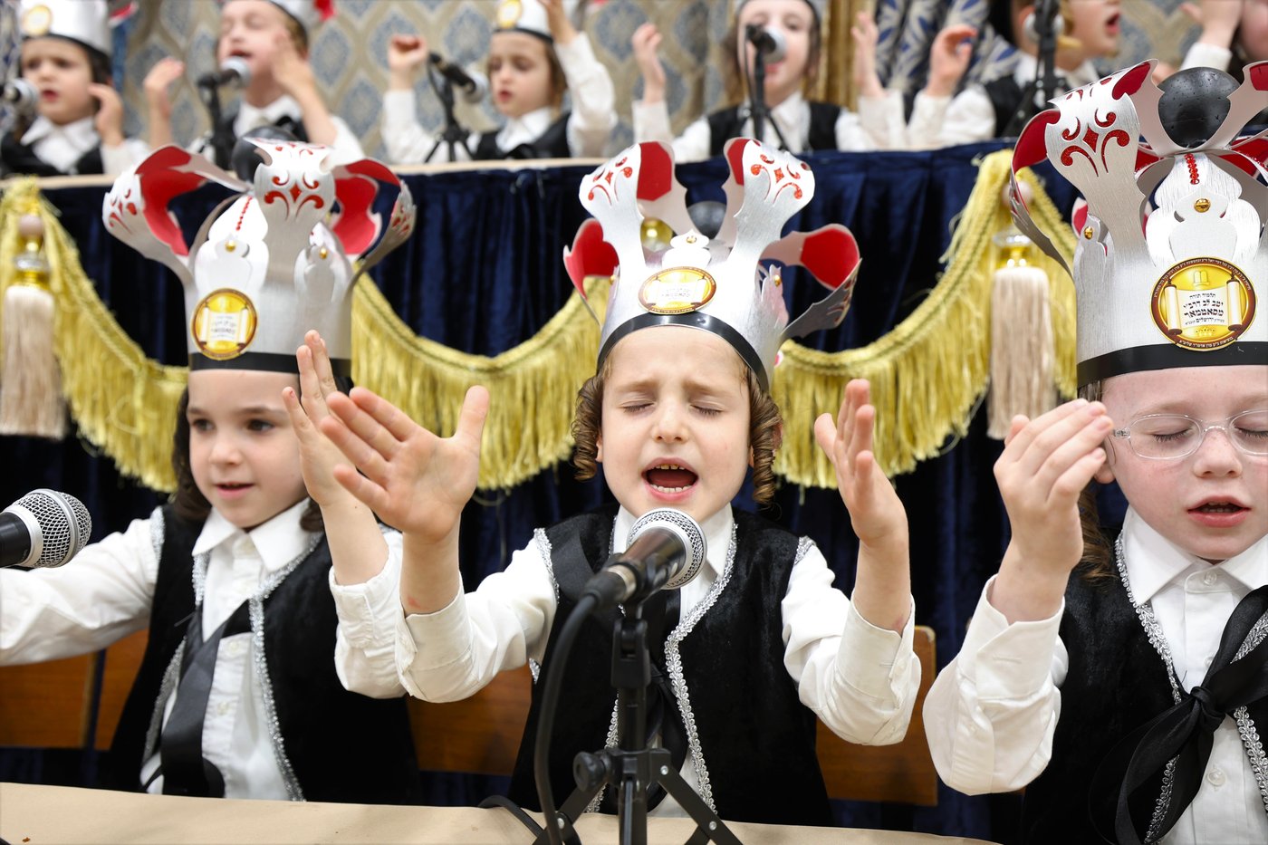 מסיבת חומש בת"ת סאטמר בירושלים