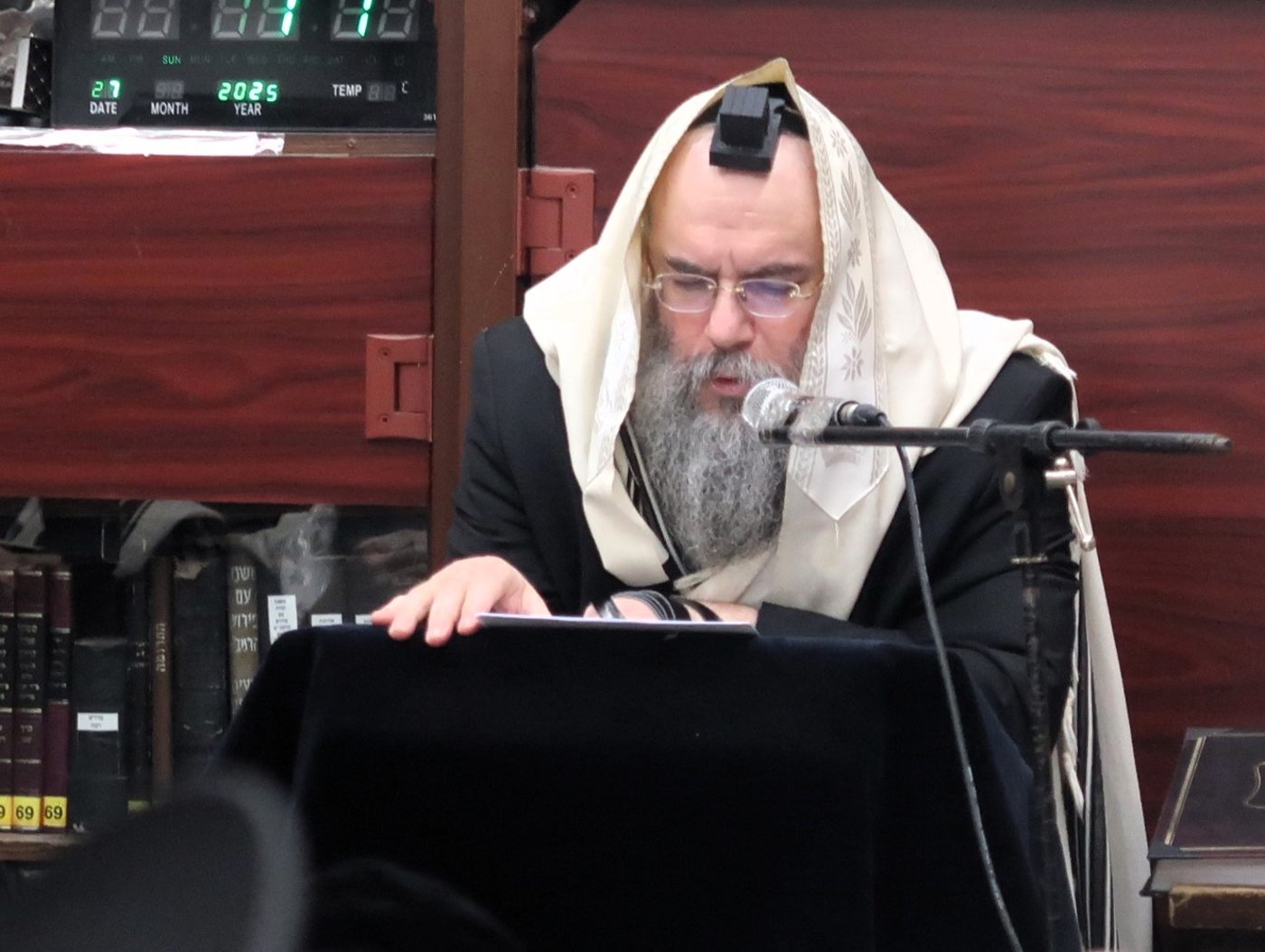 הילולת ה'קהילות יעקב' אצל רבי יצחק שאול קניבסקי 