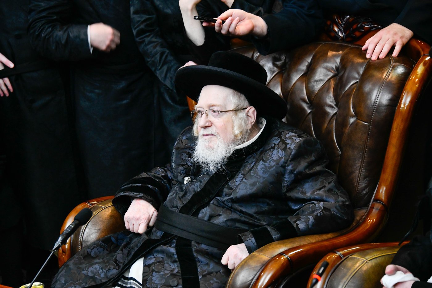 ניחום אבלים אצל האחים האדמו"רים מקרעטשניף ופרמישלאן
