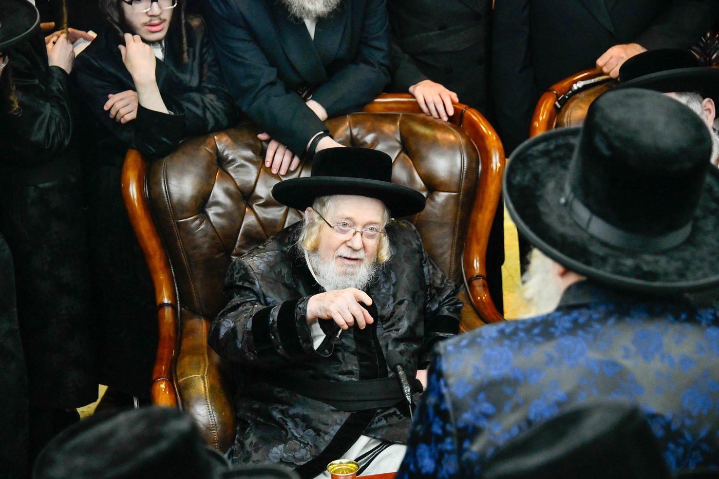 ניחום אבלים אצל האחים האדמו"רים מקרעטשניף ופרמישלאן