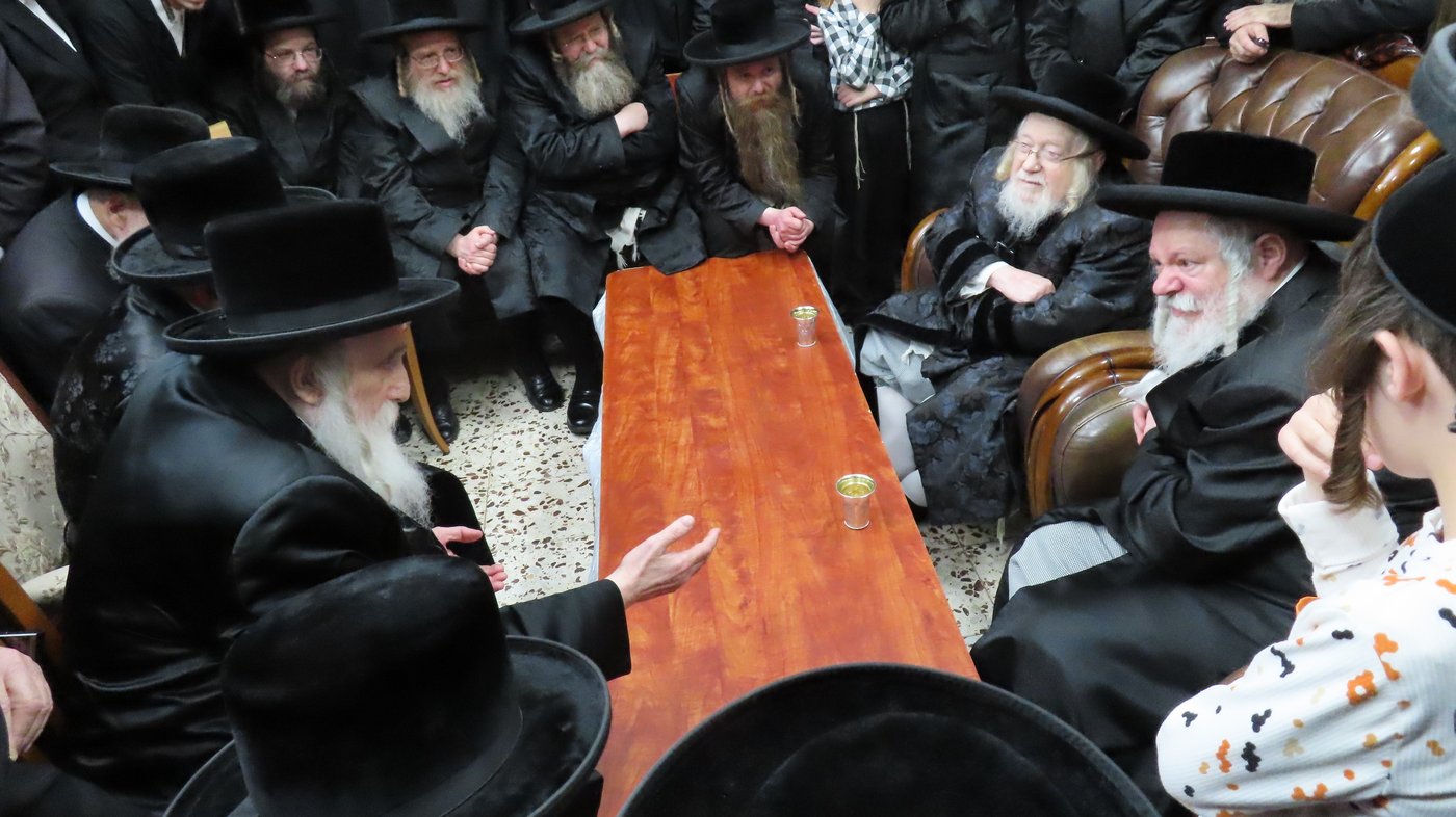 ניחום אבלים אצל האחים האדמו"רים מקרעטשניף ופרמישלאן
