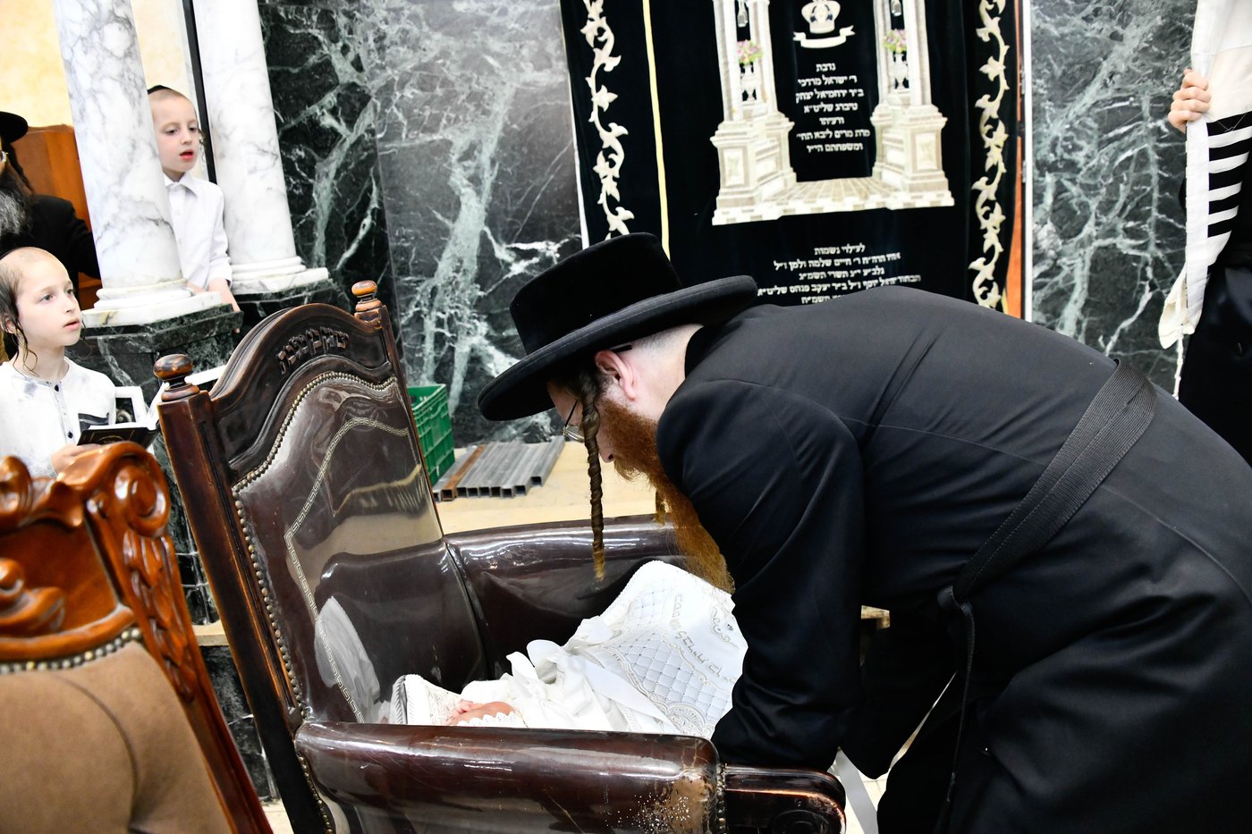 שמחת הברית לנין האדמו"ר מאלכסנדר וטשאקווא