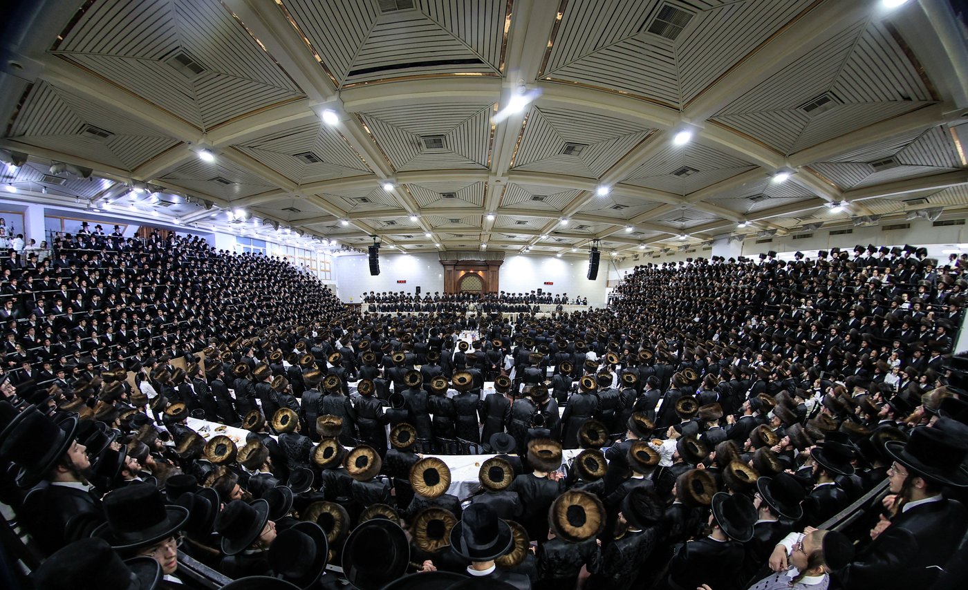 שמחת בר המצווה לנכד האדמו"ר מצאנז