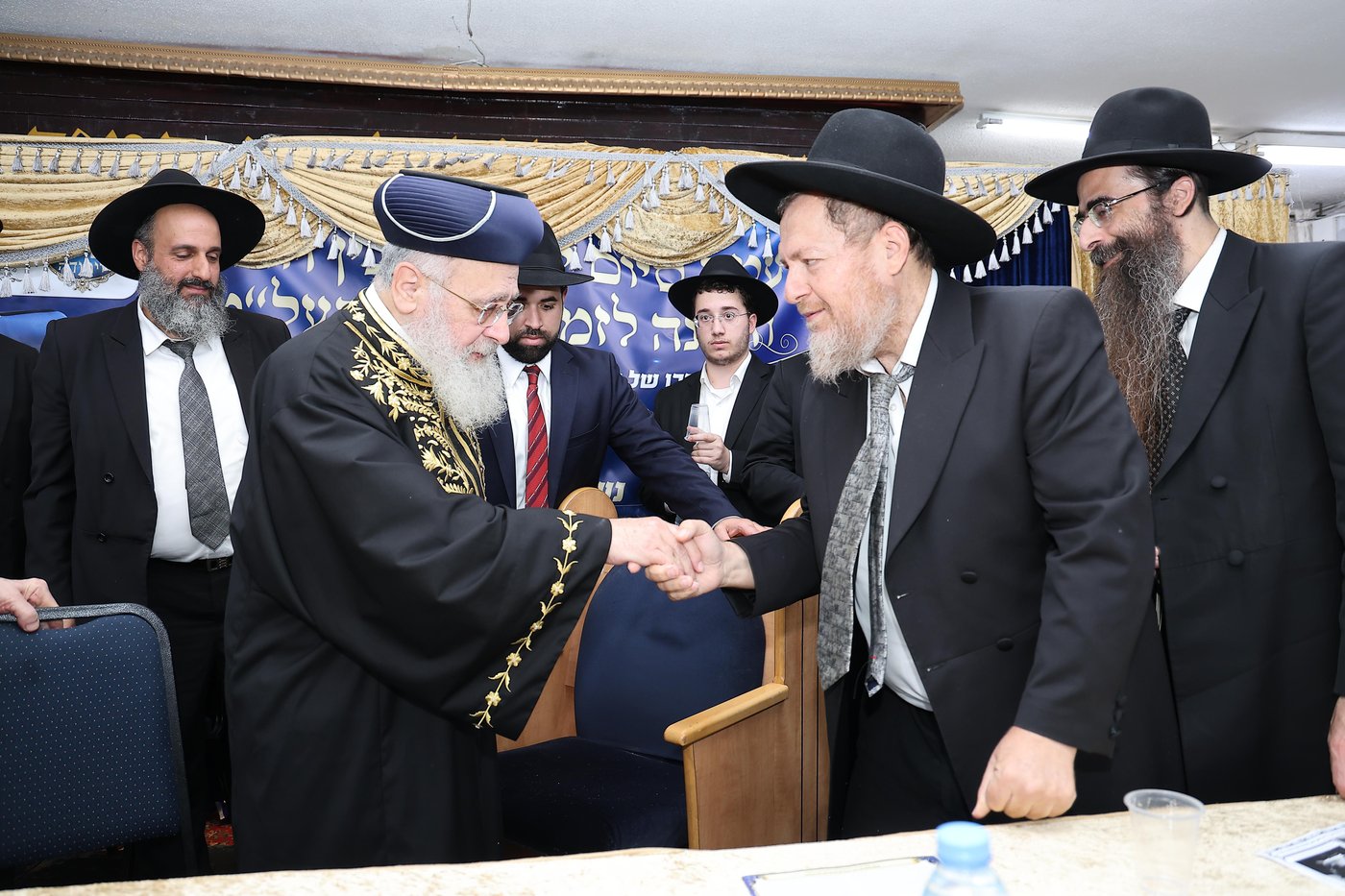 הראשל"צ הגר"י יוסף בשיחה בביהמ"ד 'ישועה ליהודה'