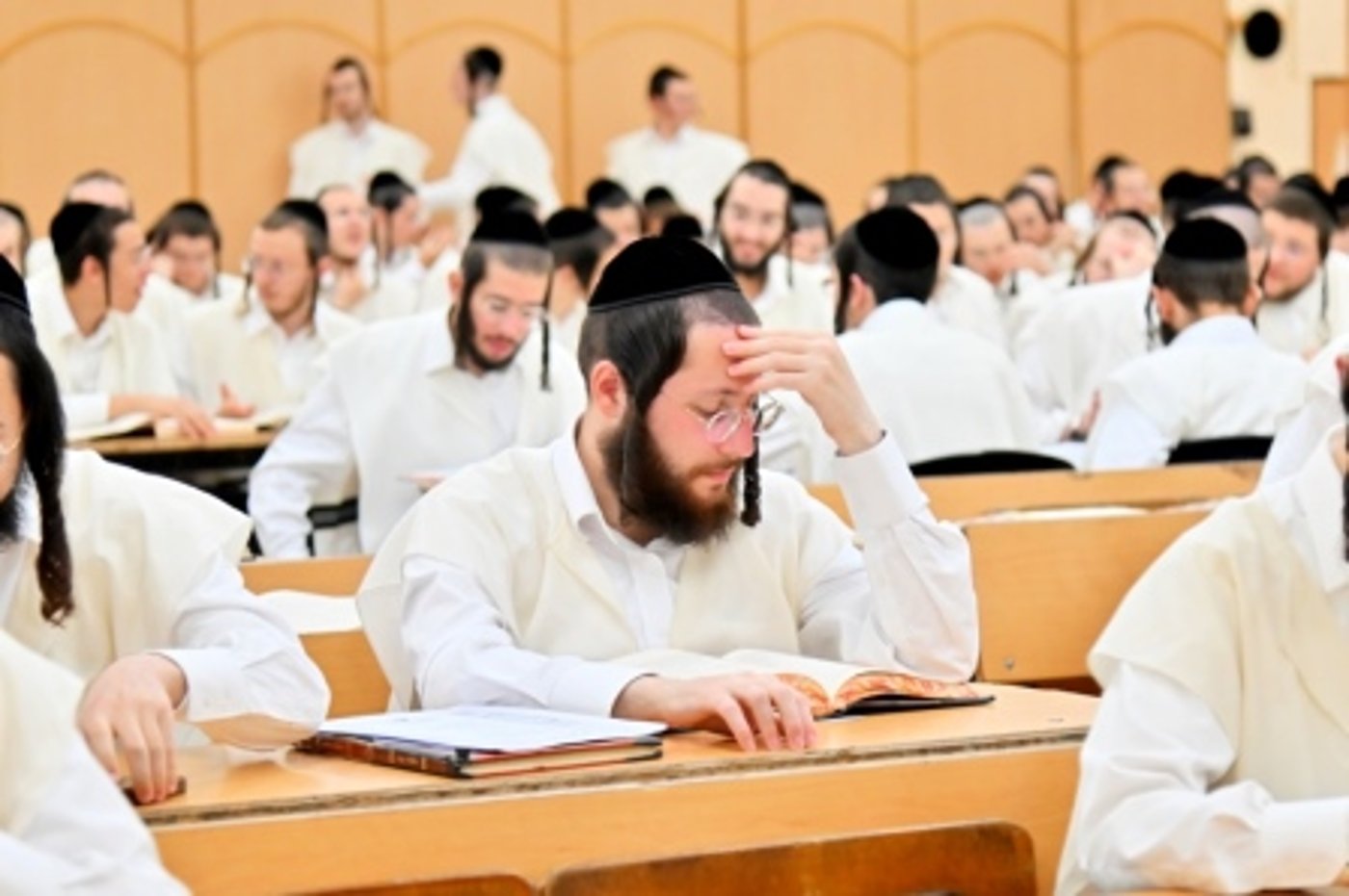 פתיחת הזמן בישיבת המתמידים
