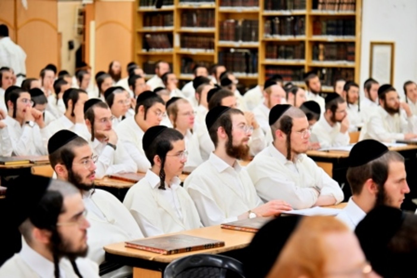 פתיחת הזמן בישיבת המתמידים