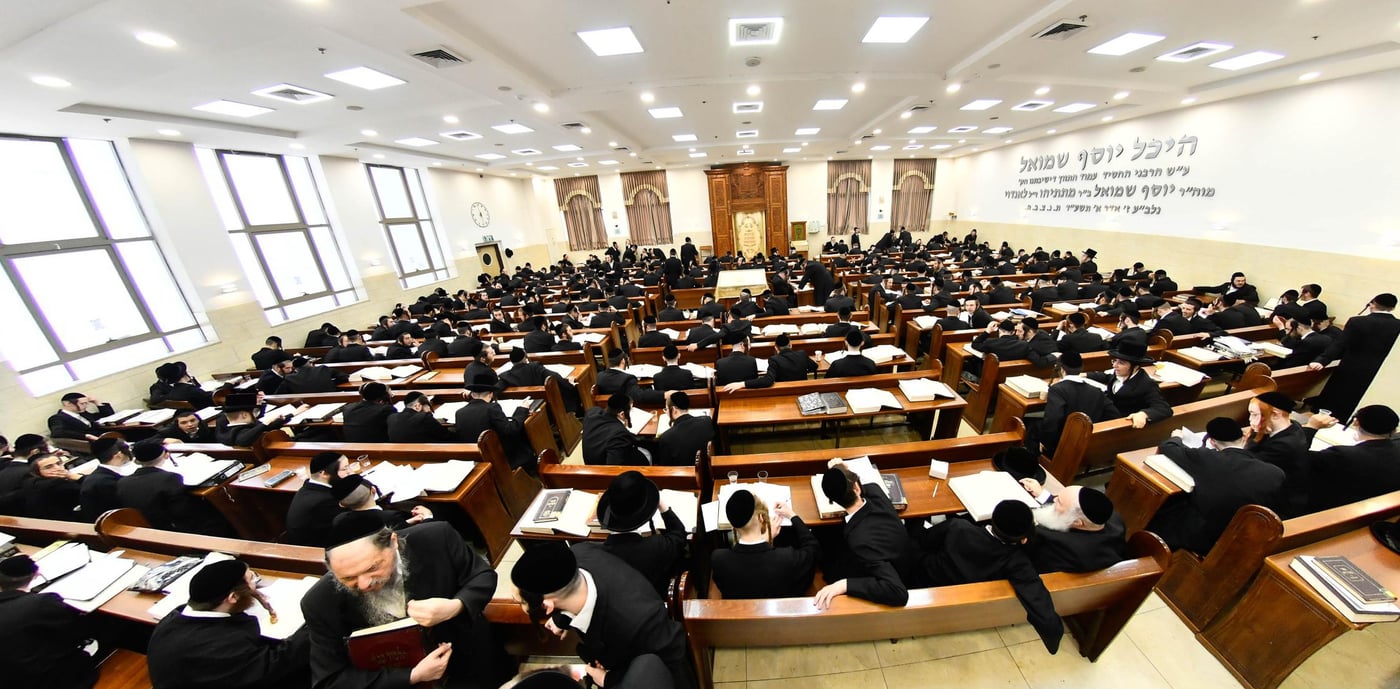 פתיחת הזמן בישיבת באבוב